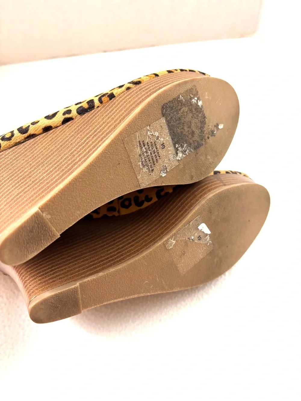 Express Leopard Animal “70’s” Print Hair Calf Peep Toe Wedge Heels (10)